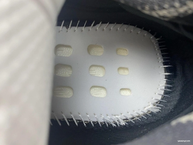 Boost 'Stone Salt' Yeezy GZ0472 380 1012